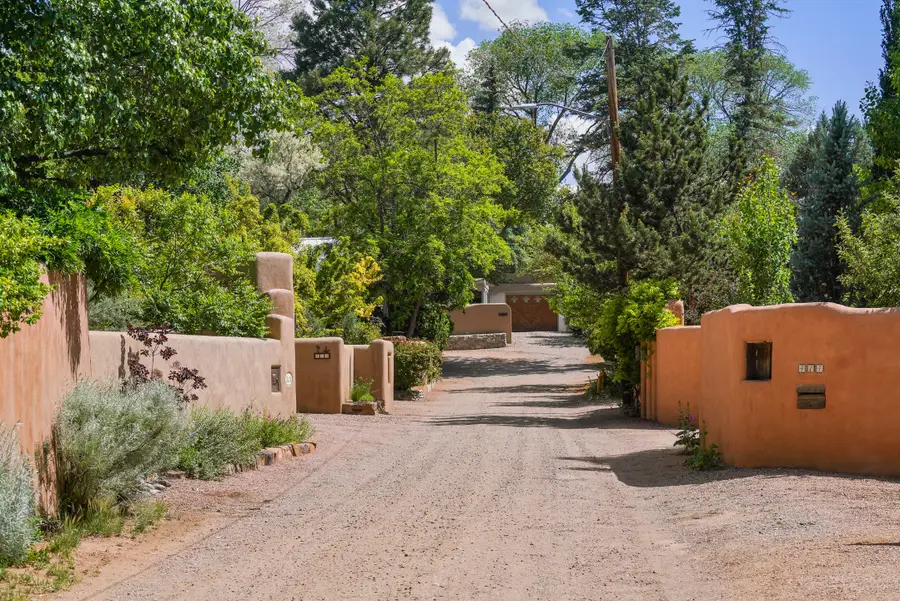 414 Sosaya Lane, Santa Fe, NM 87505 - #2