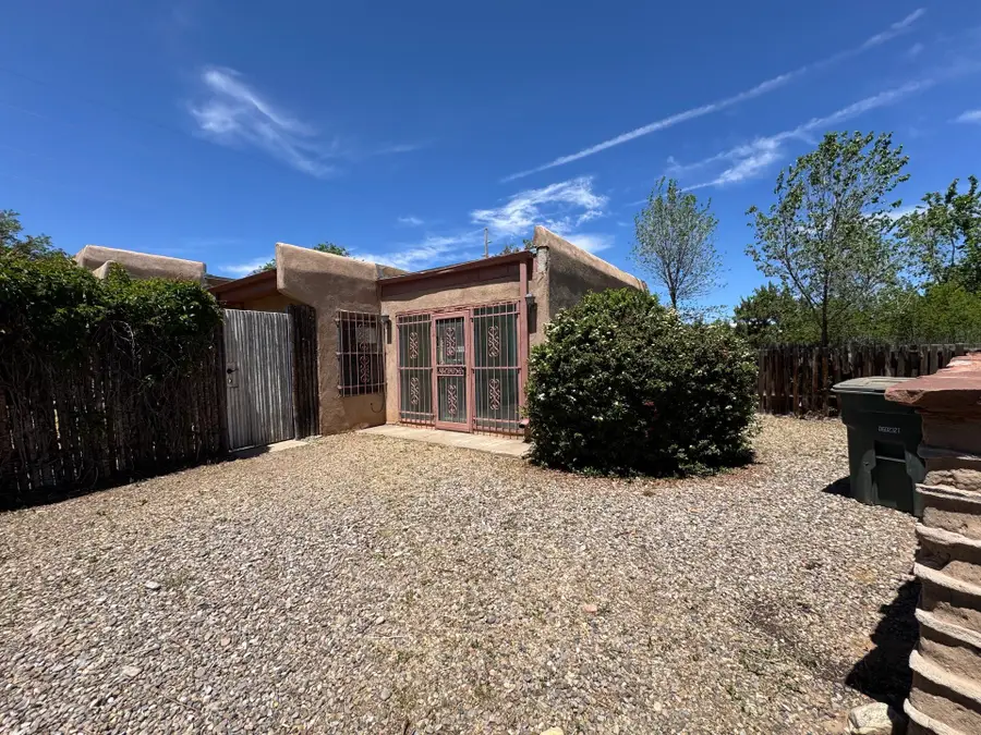 1032 Camino De Chelly, Santa Fe, NM 87505 - #2