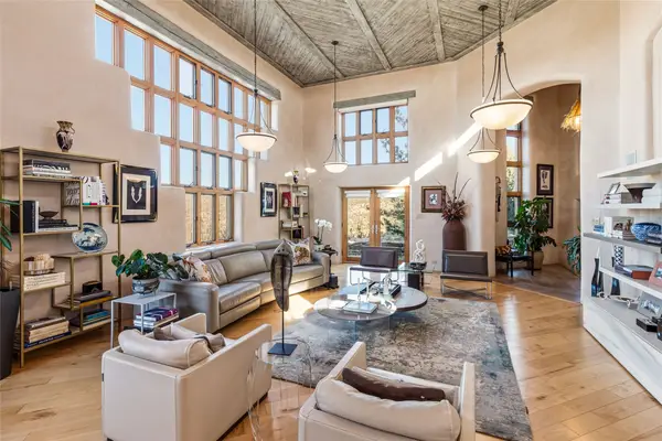 66 Three Rock Road, Santa Fe, NM 87506