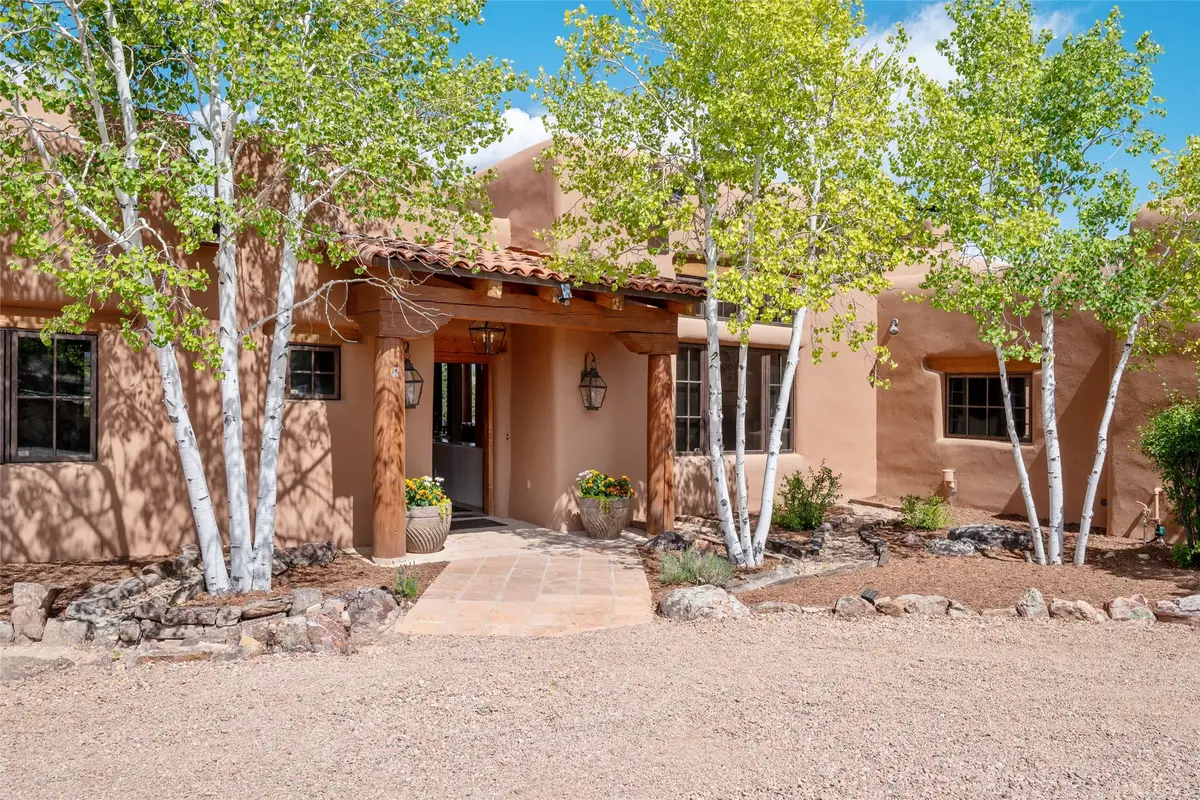 22 Rising Moon, Santa Fe, NM 87506 - #1