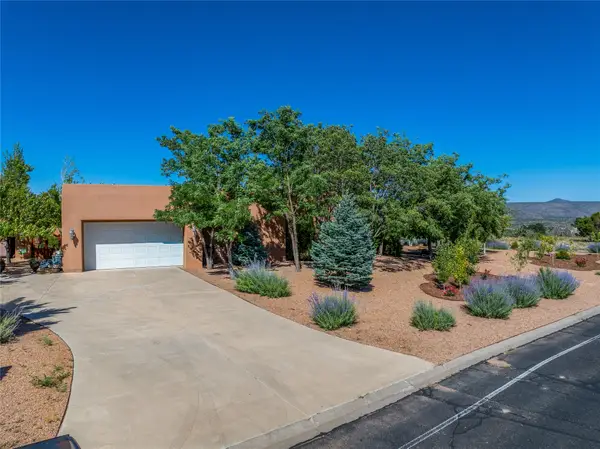 6100 Hoochaneetsa Plaza N, Cochiti Lake, NM 87083