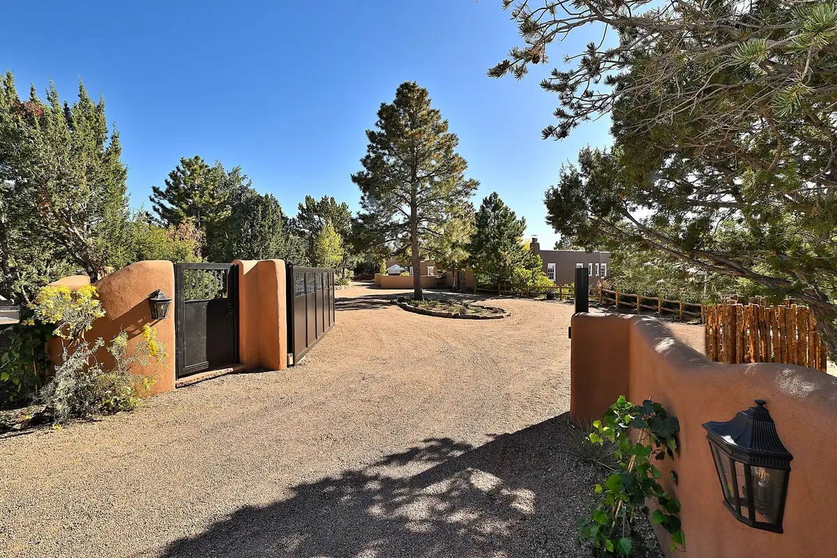 682 Garcia, Santa Fe, NM 87505 - #1