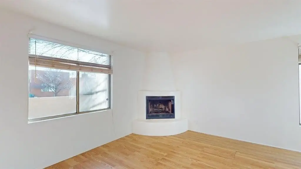 3912 Los Milagros, Santa Fe, NM 87507 - #1