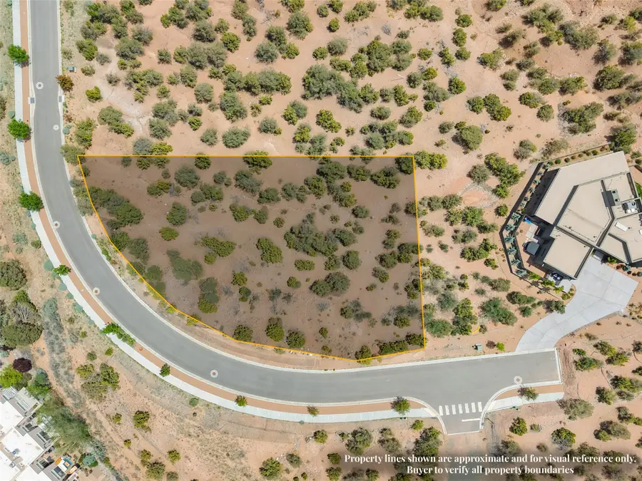565 Calle Mirasol, Santa Fe, NM 87501 - #3