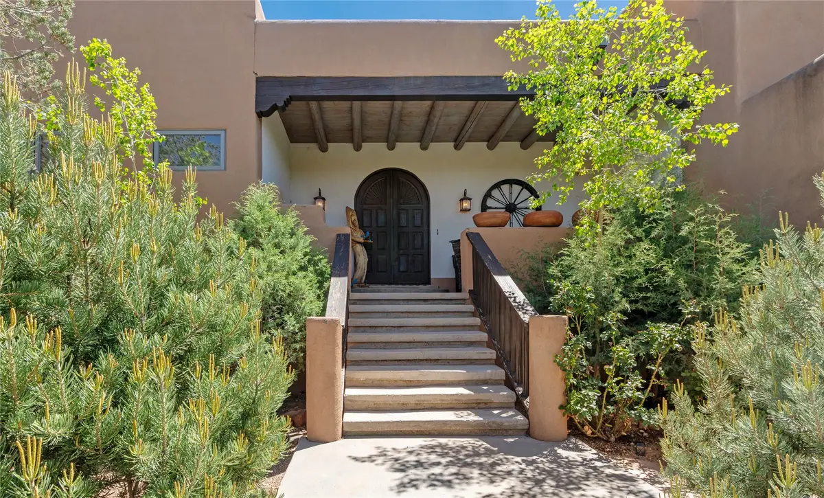 1327 Old Pecos Trail, Santa Fe, NM 87505 - #1