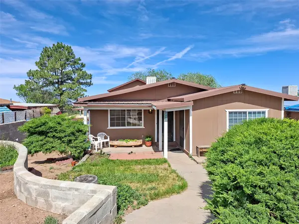 2050 Calle Lorca, Santa Fe, NM 87505