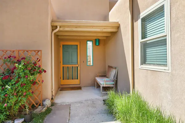 1318 Cibola Circle, Santa Fe, NM 87501