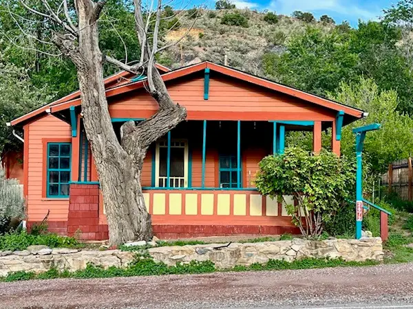 2872 Nm 14, Madrid, NM 87010