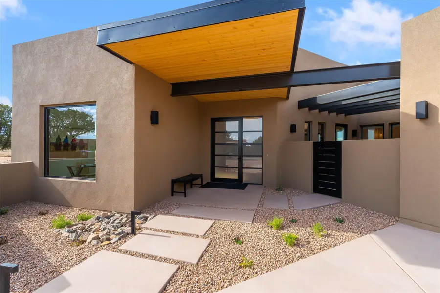 135 Paseo Aragon, Santa Fe, NM 87506 - #3
