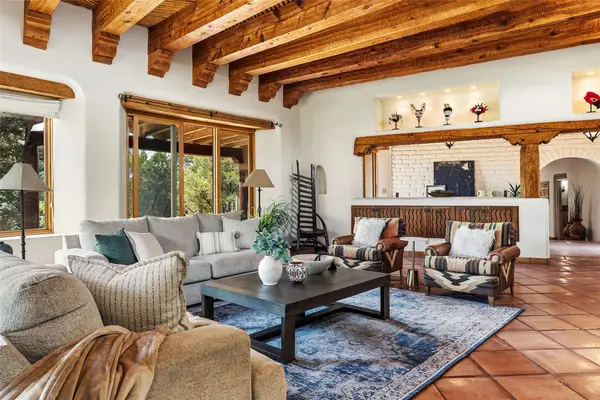 42 Sunflower, Santa Fe, NM 87506