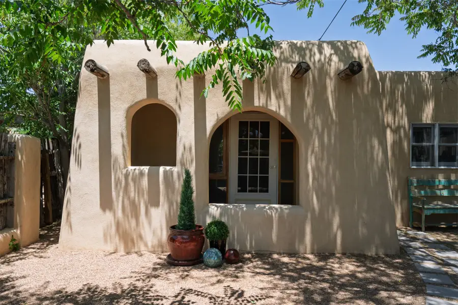 621 W San Francisco, Santa Fe, NM 87501 - #2