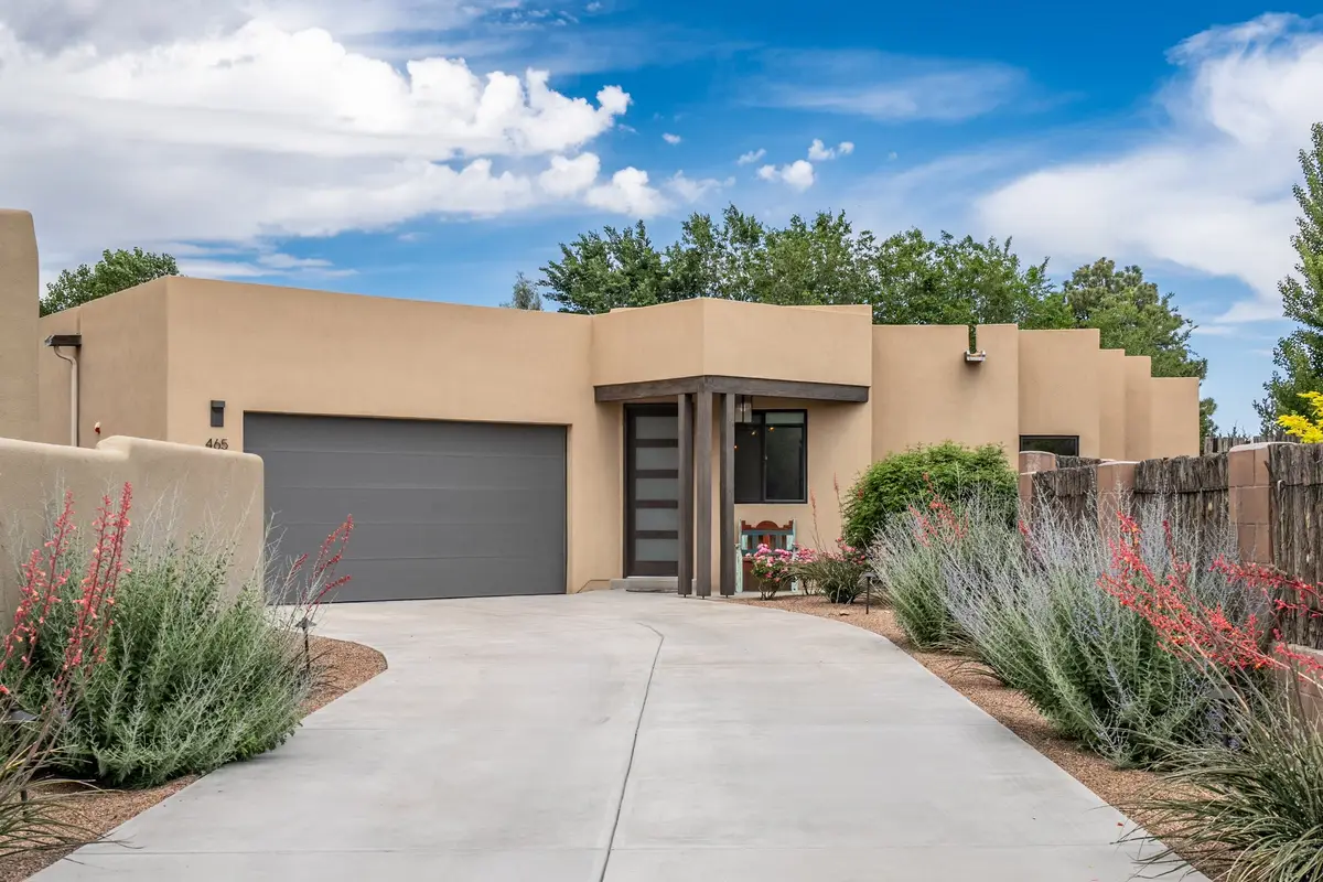 465 Calle Volver, Santa Fe, NM 87505 - #1