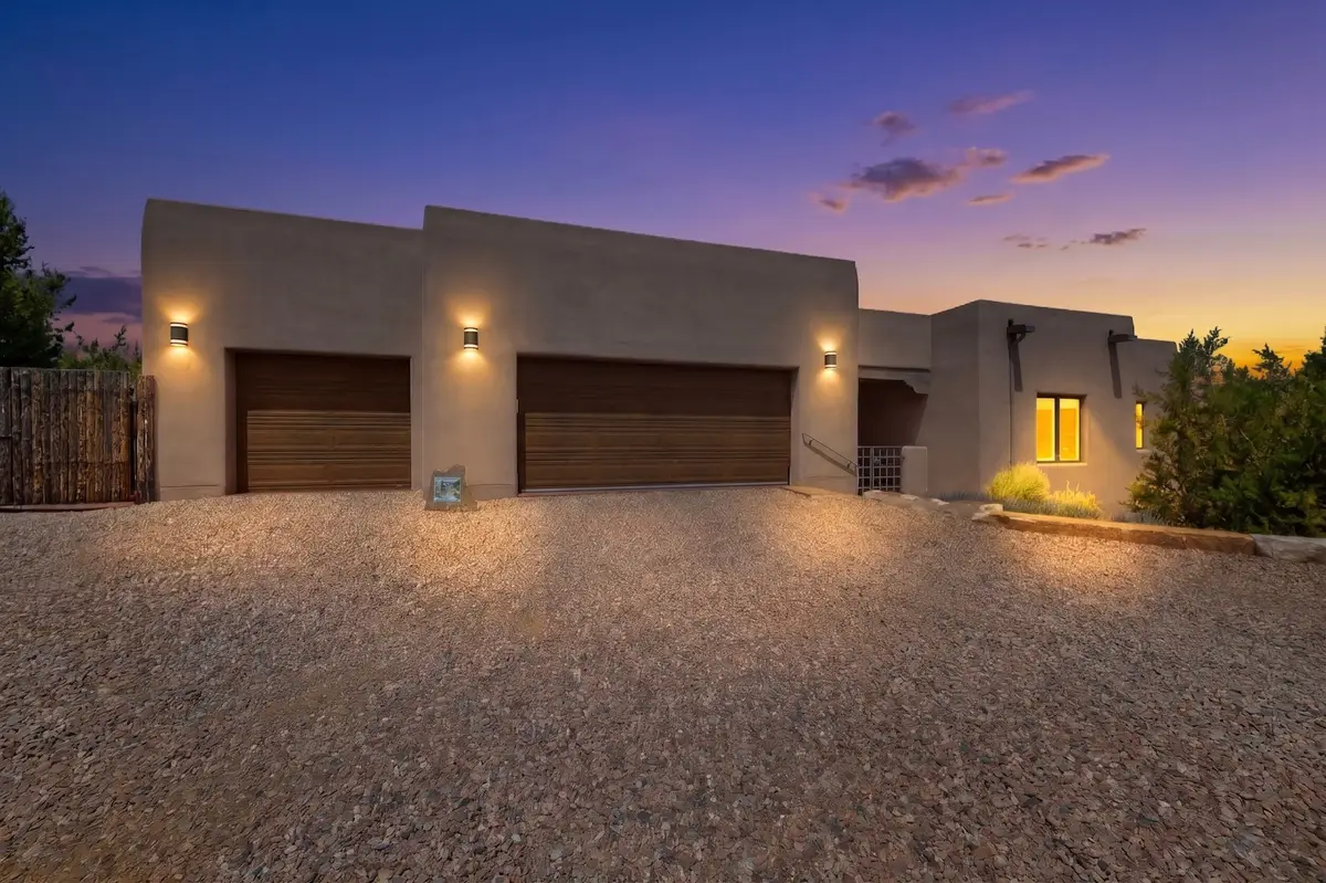 35 Via Tessera, Santa Fe, NM 87507 - #1