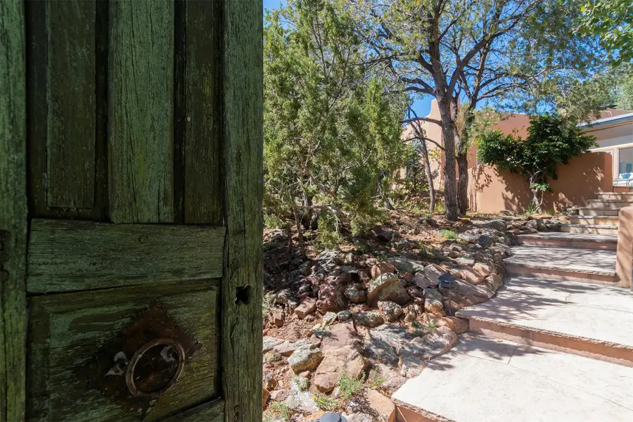 870 Paseo De Don Carlos, Santa Fe, NM 87501 - #3