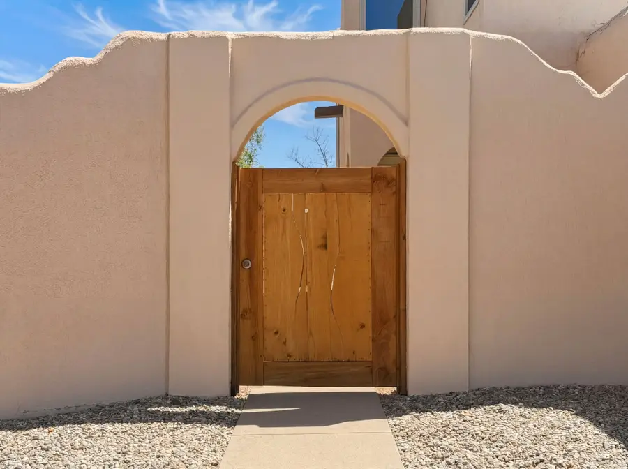 2981 Corte De Espuelas, Santa Fe, NM 87505 - #2