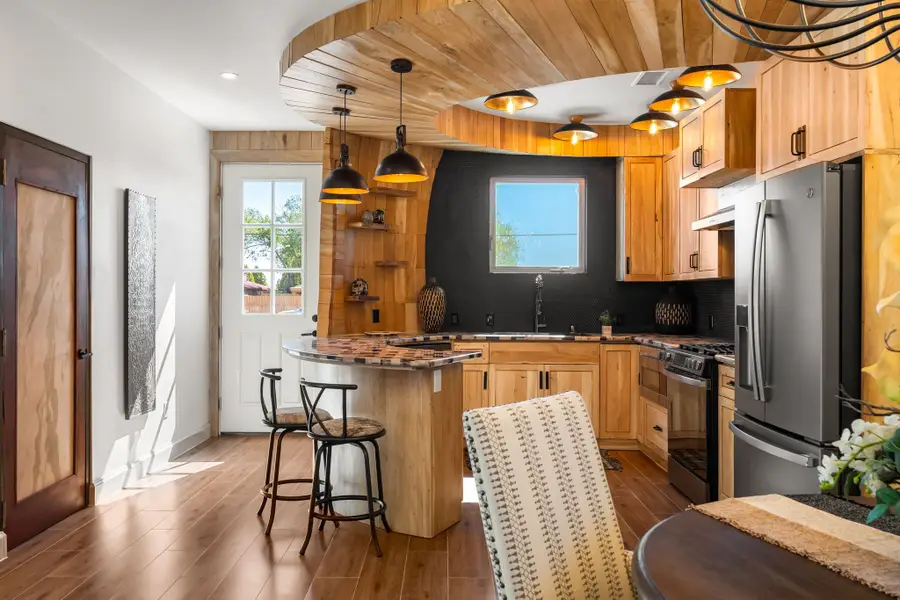 929 Shoofly Street #B, Santa Fe, NM 87505 - #2
