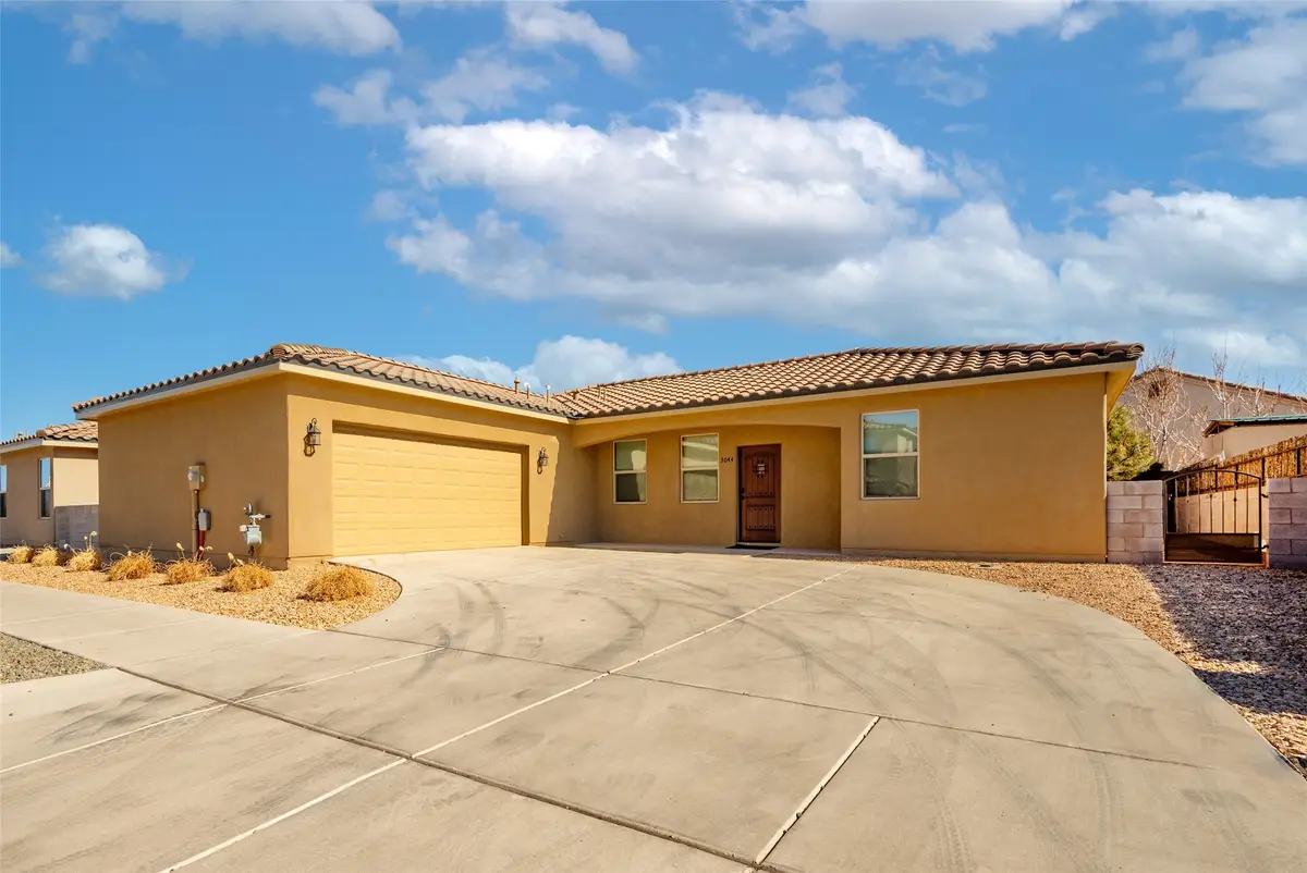3044 Bonitas Loop, Santa Fe, NM 87507 - #1
