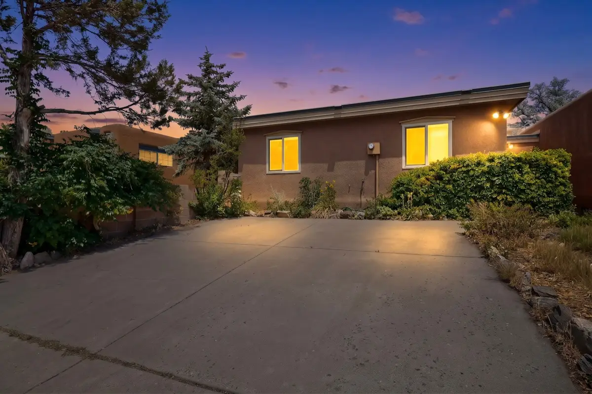 2036 Placita De Quedo, Santa Fe, NM 87505 - #1