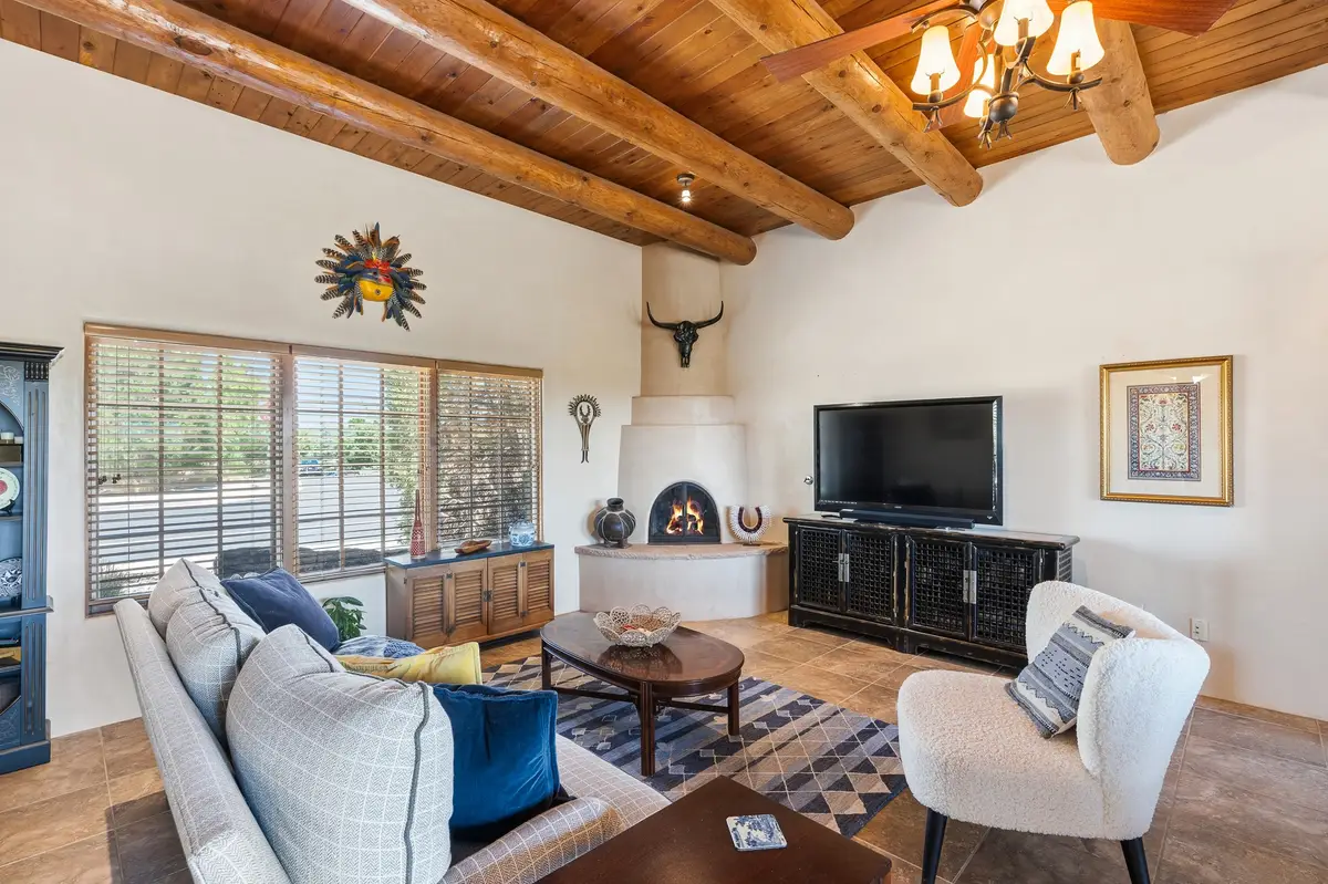 38 E Via Plaza Nueva, Santa Fe, NM 87507 - #1