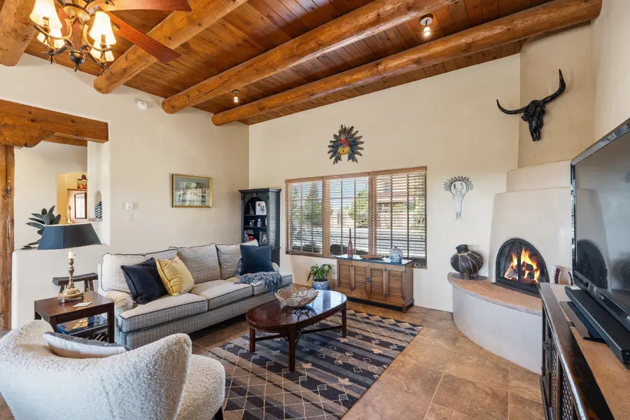 38 E Via Plaza Nueva, Santa Fe, NM 87507 - #2