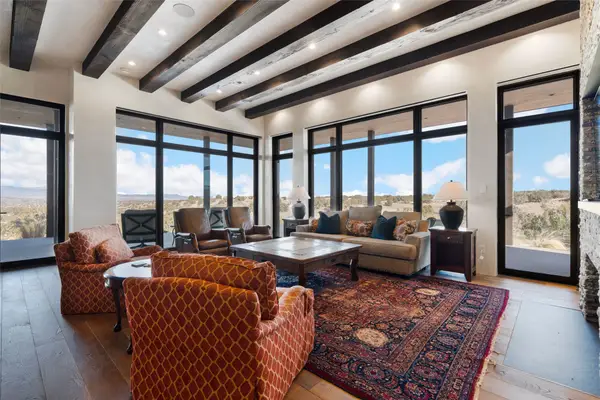 32 Via Del Caballo, Santa Fe, NM 87506