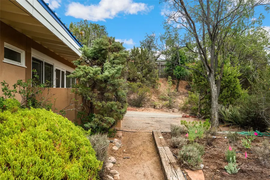 225 La Cruz, Santa Fe, NM 87501 - #3
