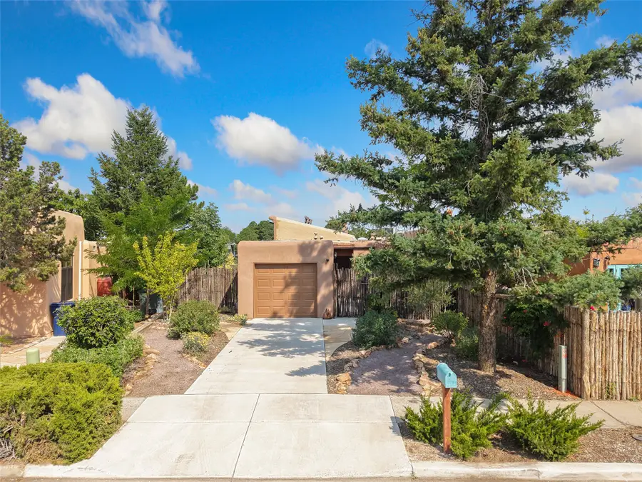 2056 Placita De Vida, Santa Fe, NM 87505 - #3