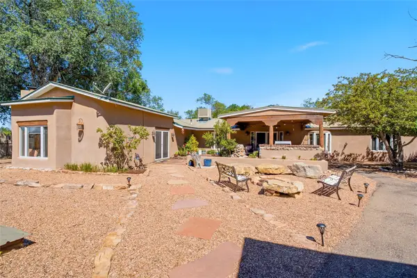 2 Arbol Grande, Santa Fe, NM 87506