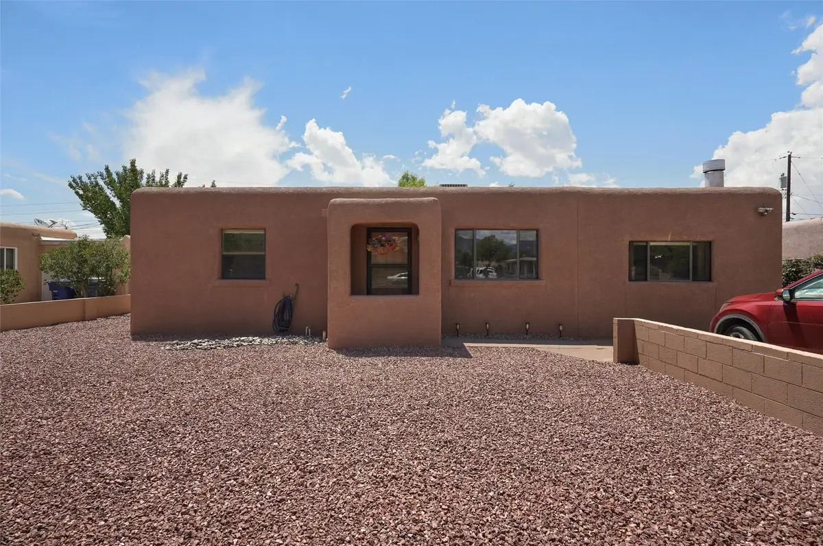 2729 Aliso Drive Ne, Albuquerque, NM 87110 - #1