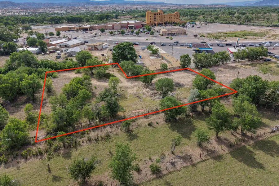 441 E Laguna St, Espanola, NM 87532 - #3