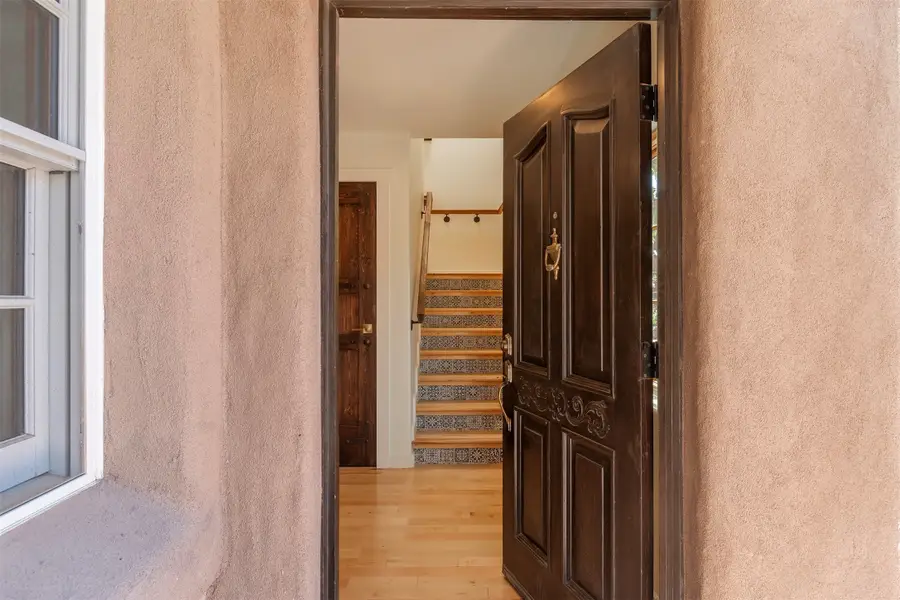 547 Hillside Ave., Santa Fe, NM 87501 - #3