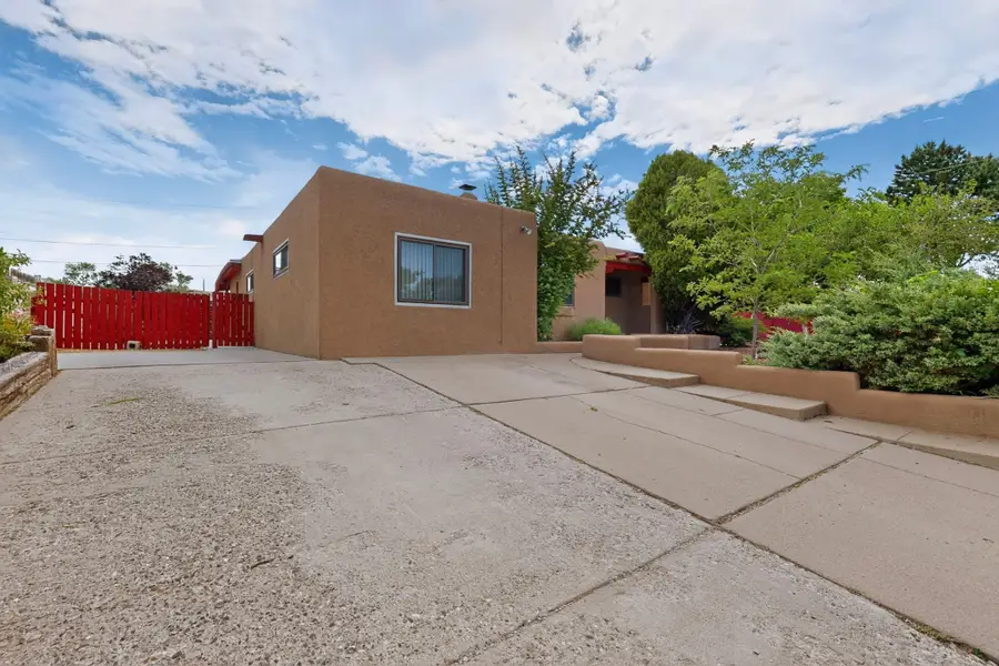 109 Camino De Las Crucitas, Santa Fe, NM 87501 - #2