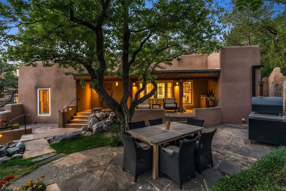541 Camino Rancheros, Santa Fe, NM 87505 - #1