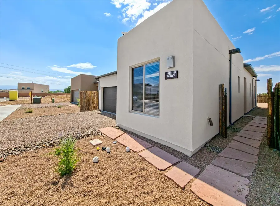 4069 Fairly, Santa Fe, NM 87507 - #2