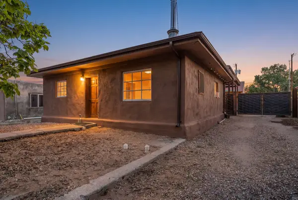 325 Fiesta Street, Santa Fe, NM 87501
