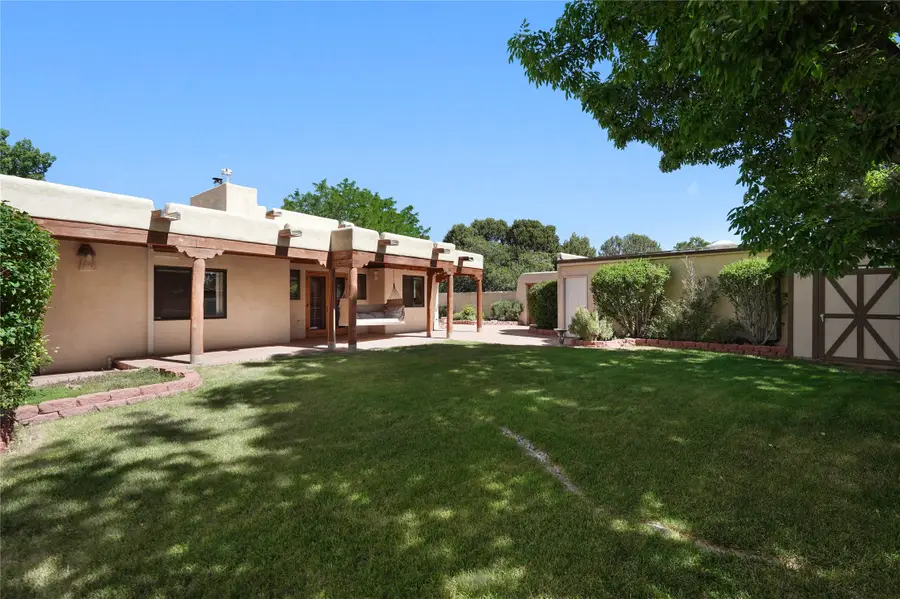 865 Los Pueblos, Los Alamos, NM 87544 - #2