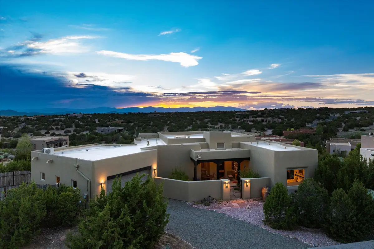 2 Via Quinta, Santa Fe, NM 87507 - #1