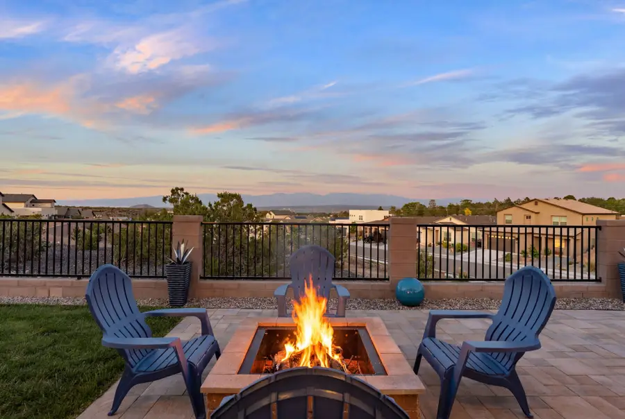 26 Confianza Street, White Rock, NM 87547 - #2