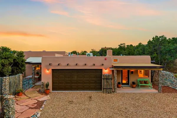 37 Lomas De Tesuque, Santa Fe, NM 87506