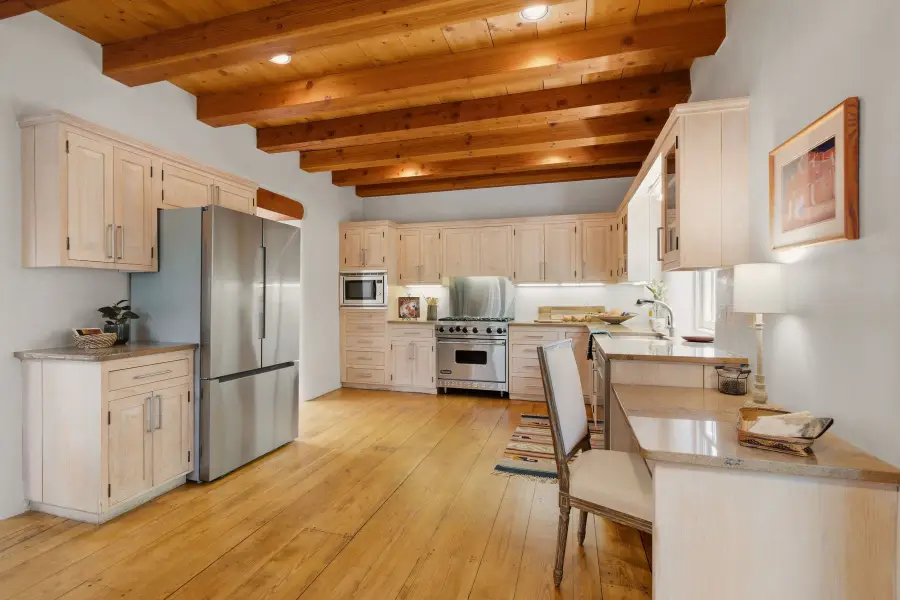570 E Coronado Road, Santa Fe, NM 87505 - #2