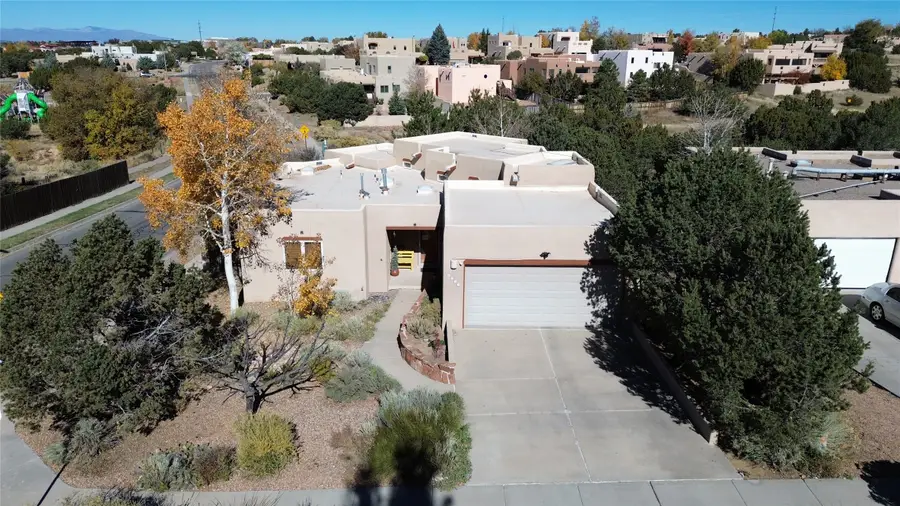 2933 Pueblo Halona, Santa Fe, NM 87507 - #3