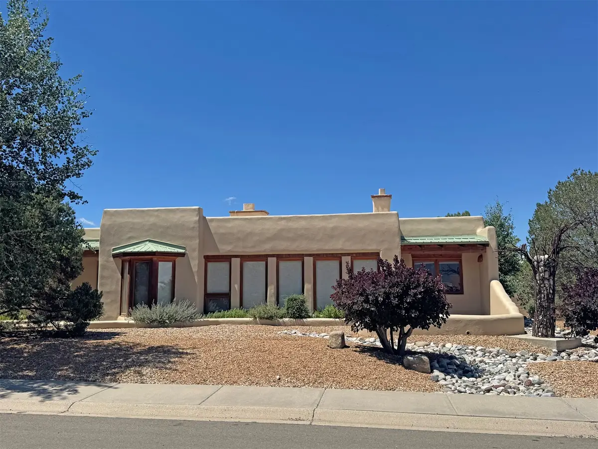 363 Monte Vista Road, Taos, NM 87571 - #1
