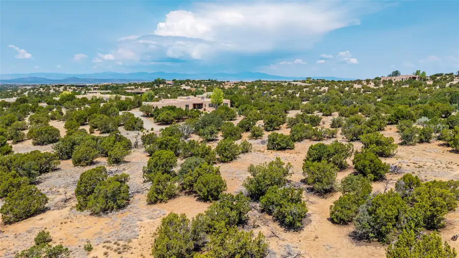 56 Paseo Del Coyote, Santa Fe, NM 87501 - #3