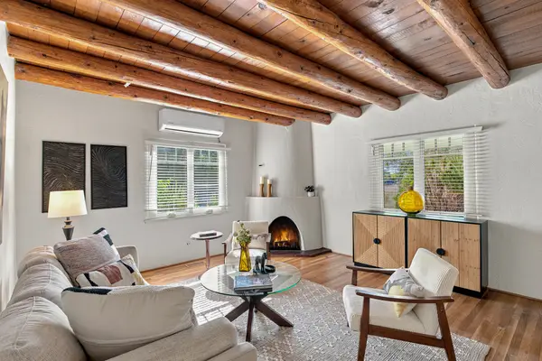 1401 Santa Cruz Drive, Santa Fe, NM 87505