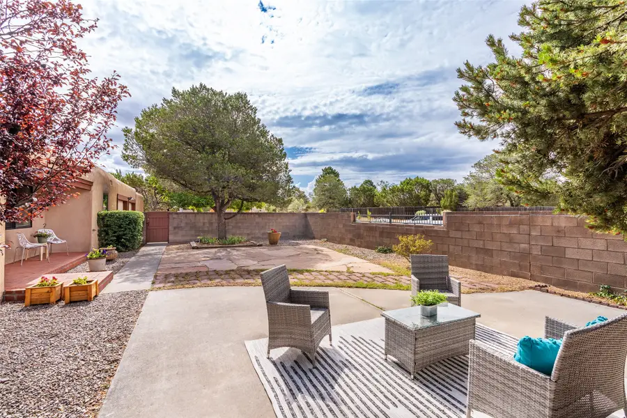 2574 Avenida De Isidro, Santa Fe, NM 87505 - #3