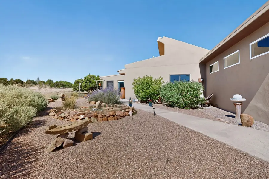 8 Estambre Court, Santa Fe, NM 87508 - #2