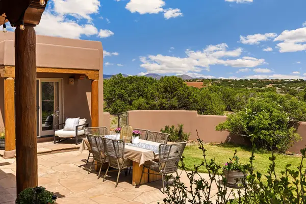 8 S Arroyo Ridge Road, Santa Fe, NM 87508