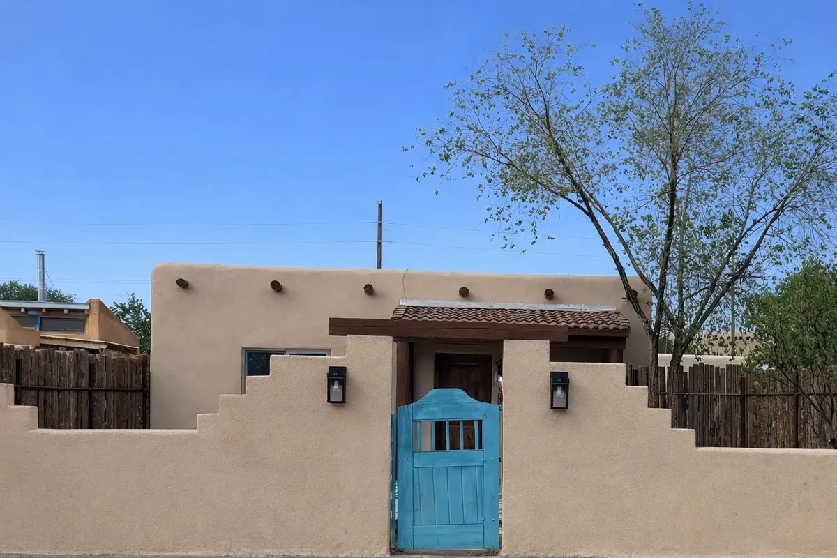 819 Ninita, Santa Fe, NM 87505 - #1