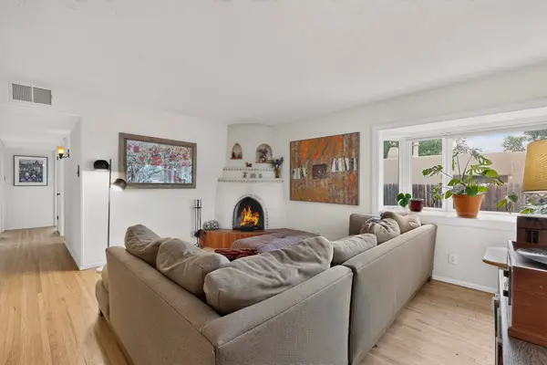 825 Rio Vista Street, Santa Fe, NM 87501