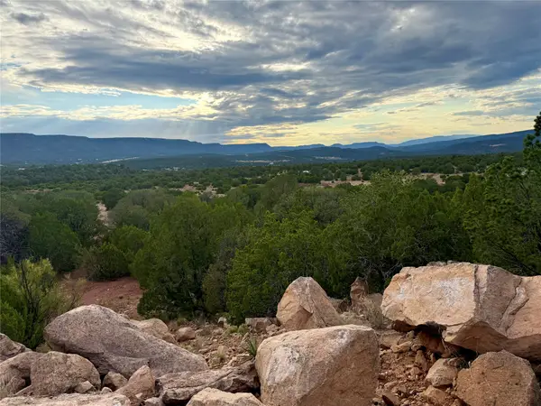 112 River Road, Ilfeld, NM 87538